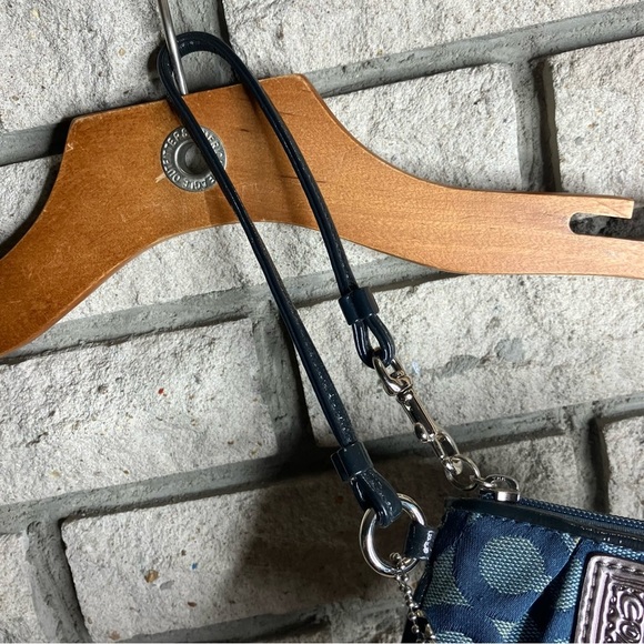 Vintage Y2K Coach Poppy Wristlet - Picture 3 of 6